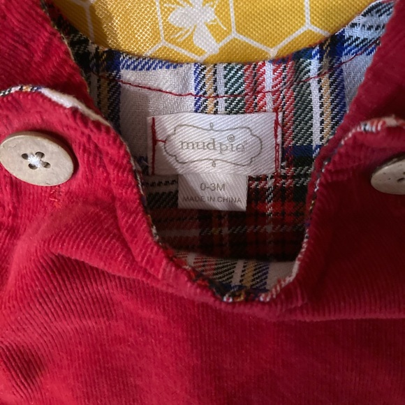 Adorable red corduroy overalls - Picture 2 of 3